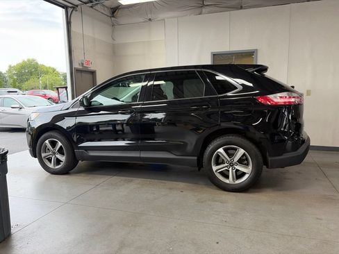 Used 2024 Ford Edge SEL w/ Convenience Package AWD/4WD image 2
