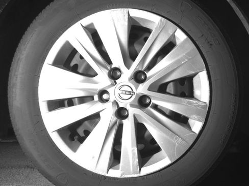 Used 2025 Nissan Sentra S FWD image 13