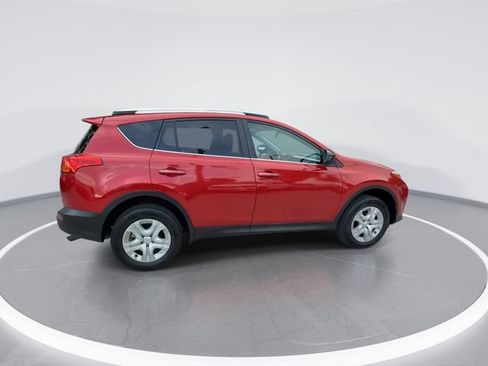 Used 2015 Toyota RAV4 LE FWD image 8