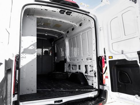 Used 2023 Ford Transit 250 Medium Roof AWD image 46