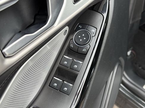 Used 2023 Ford Explorer Platinum w/ Technology Package image 21