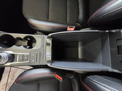 Used 2025 Ford Escape ST-Line image 22