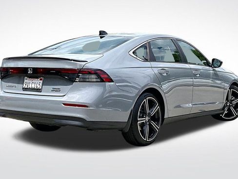 Used 2025 Honda Accord Sport image 10