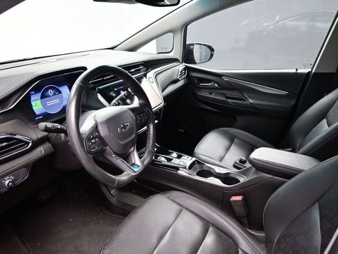 Used 2022 Chevrolet Bolt LT w/ Infotainment Package image 7