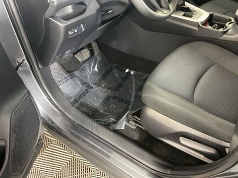 Used 2019 Toyota RAV4 LE image 15