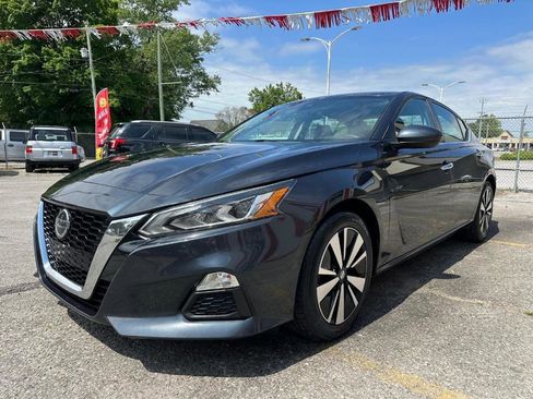Used 2021 Nissan Altima 2.5 SV FWD image 3