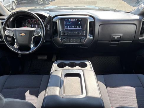 Used 2019 Chevrolet Silverado 1500 LT AWD/4WD image 4