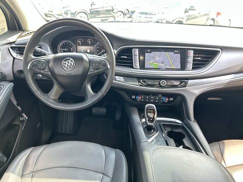 Used 2018 Buick Enclave Premium w/ Experience Buick Package FWD image 20