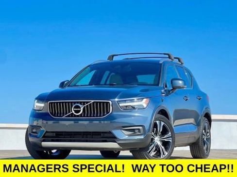 Used 2019 Volvo XC40 T5 Inscription image 1