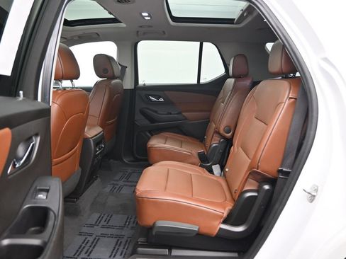 Used 2021 Chevrolet Traverse High Country w/ LPO, Cargo Package AWD/4WD image 28