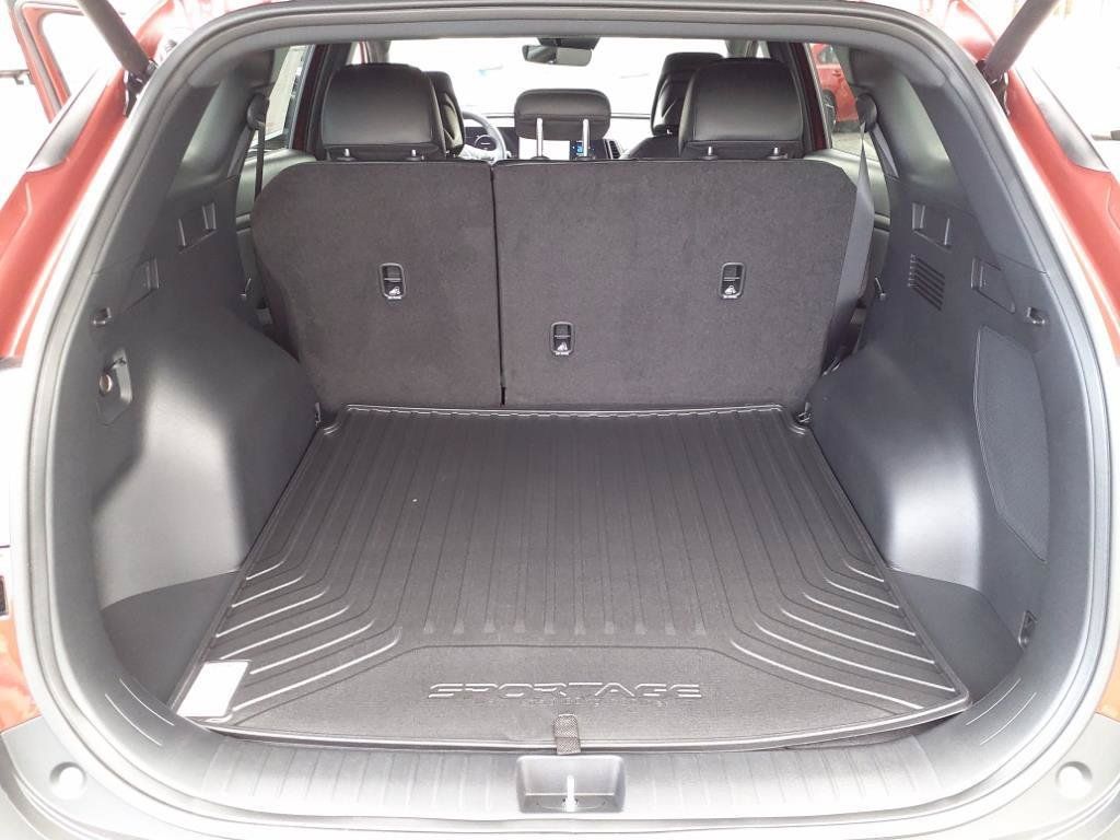 Used 2025 Kia Sportage X-Pro AWD/4WD image 15