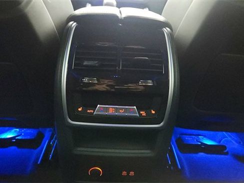 Used 2023 BMW XM image 38