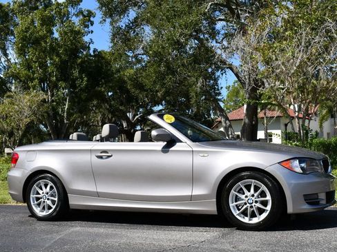 Used 2011 BMW 128i Convertible image 8
