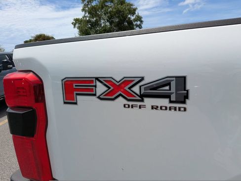 Used 2024 Ford F350 King Ranch AWD/4WD image 14