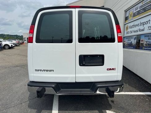 Used 2025 GMC Savana 2500 w/ Driver Convenience Package RWD image 4