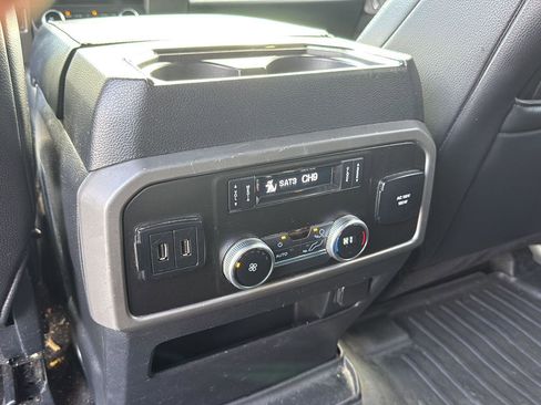 Used 2019 Ford Expedition XLT w/ Equipment Group 202A image 24