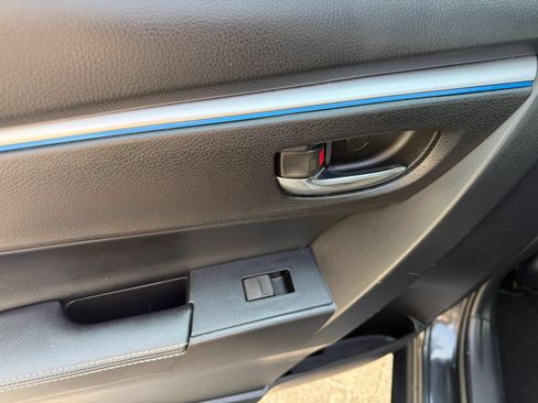 Used 2015 Toyota Corolla S FWD image 17