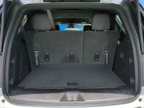 Used 2025 Chevrolet Tahoe LT image 14