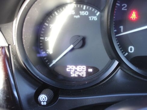 Used 2023 Porsche Macan Turbo image 23