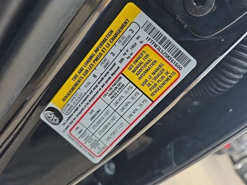 Used 2025 Ford F150 XLT w/ Equipment Group 301A Standard image 9