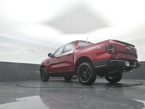 New 2026 Ford Ranger XLT w/ Black Appearance Package AWD/4WD image 32