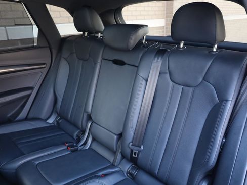 Used 2018 Audi SQ5 Prestige w/ Prestige Package AWD/4WD image 20