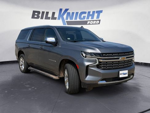 Used 2021 Chevrolet Suburban Premier w/ Premium Package AWD/4WD image 7