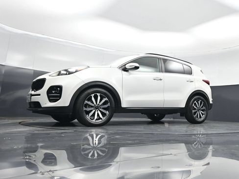 Used 2018 Kia Sportage EX w/ EX Technology Package FWD image 45