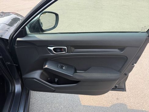 Used 2022 Honda Civic LX image 17