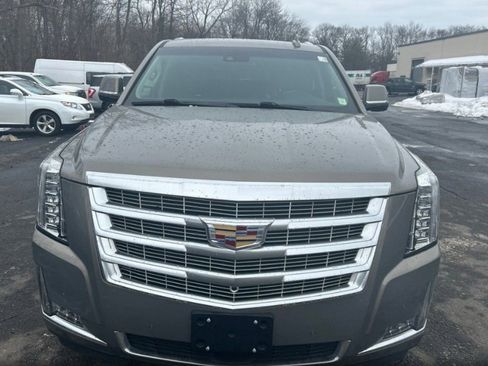 Used 2019 Cadillac Escalade Premium Luxury w/ LPO, Radiant Package image 2