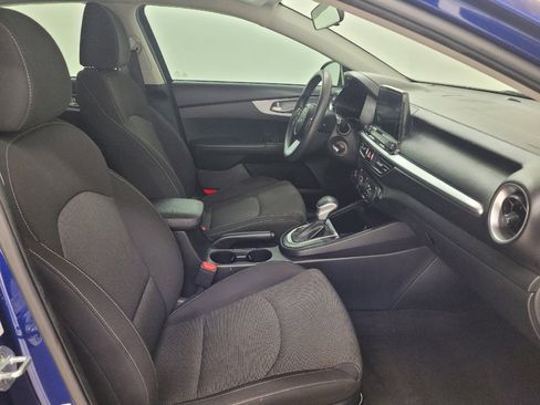 Used 2022 Kia Forte LXS FWD image 21