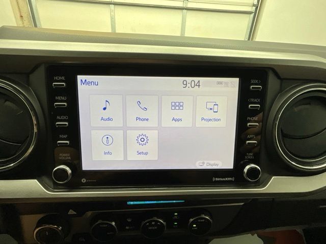 Used 2022 Toyota Tacoma SR5 AWD/4WD image 7