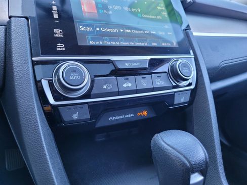 Used 2016 Honda Civic EX-T image 18