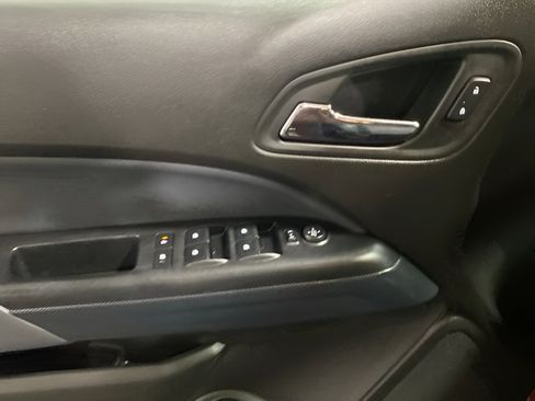 Used 2016 Chevrolet Colorado Z71 AWD/4WD image 9