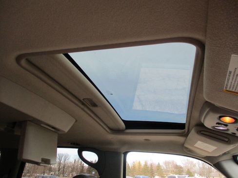 Used 2006 Chevrolet Tahoe Z71 w/ Z71 Preferred Equipment Group image 31