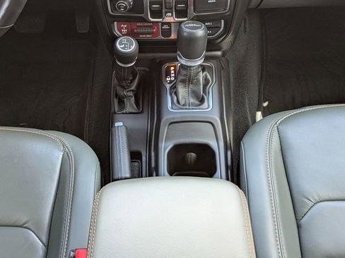 Used 2024 Jeep Gladiator Mojave w/ Safety Group AWD/4WD image 22