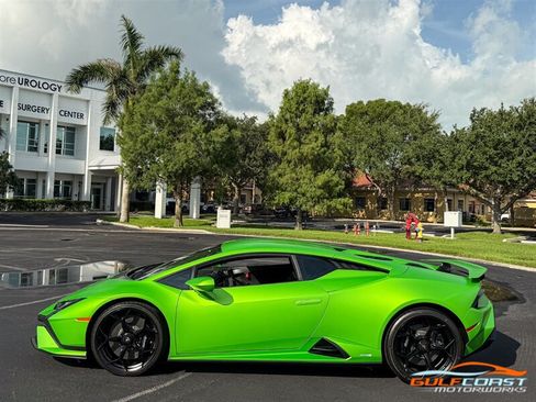 Used 2026 Lamborghini Temerario AWD/4WD image 38