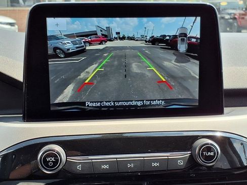 Used 2022 Ford Escape SEL image 17