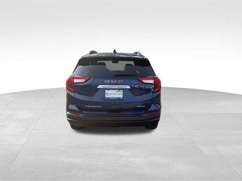 Used 2022 GMC Terrain SLE w/ Driver Convenience Package image 7