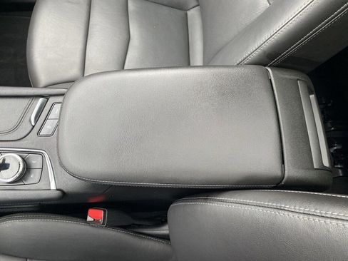 Used 2025 Cadillac XT5 Premium Luxury image 35