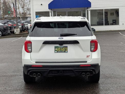 Used 2022 Ford Explorer ST w/ Equipment Group 401A image 4