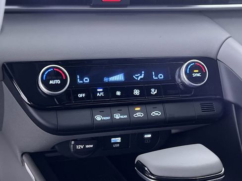 Used 2025 Hyundai Elantra Sport image 20