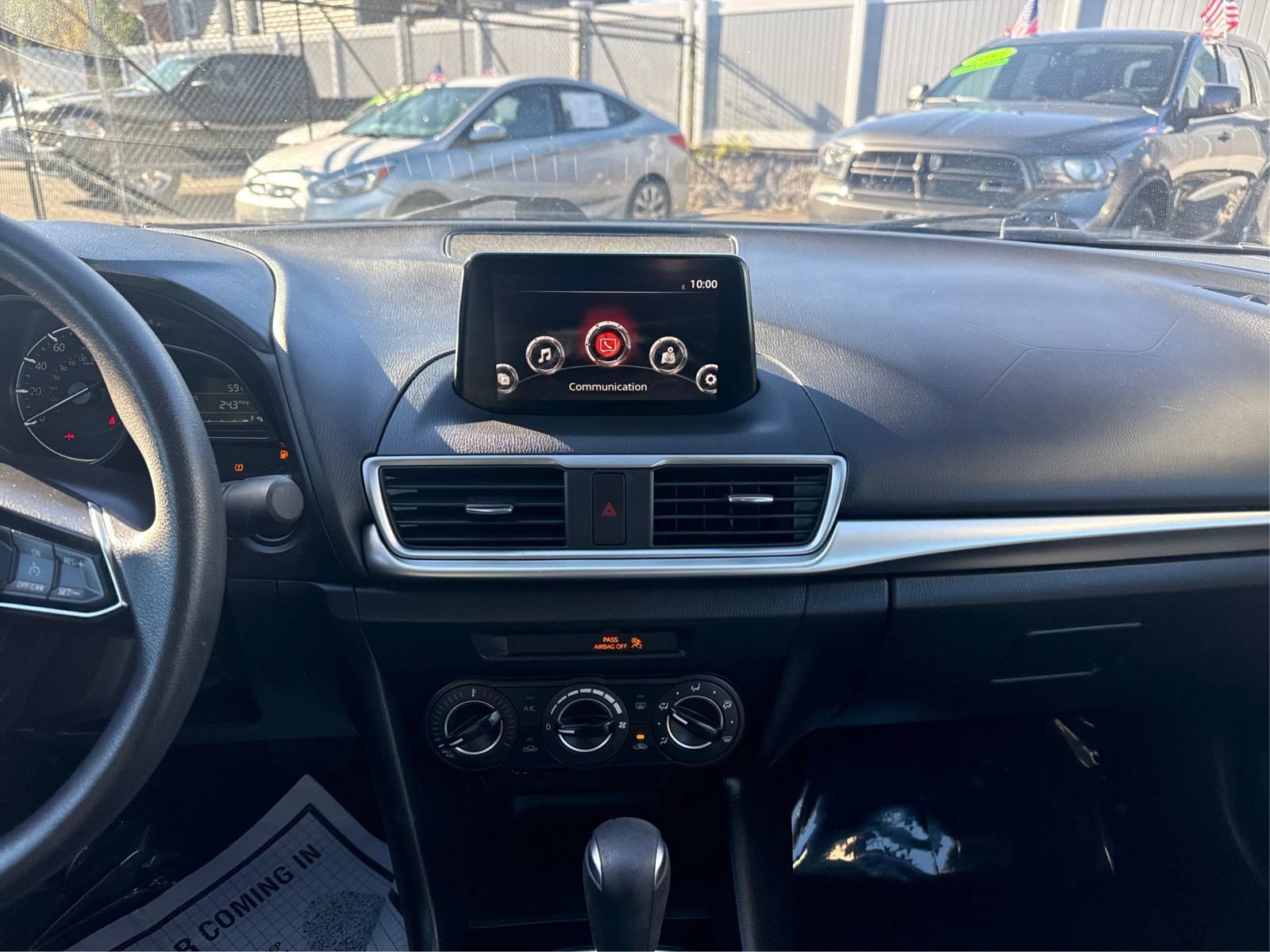 Used 2018 MAZDA MAZDA3 Sport w/ Preferred Equipment Package FWD image 14