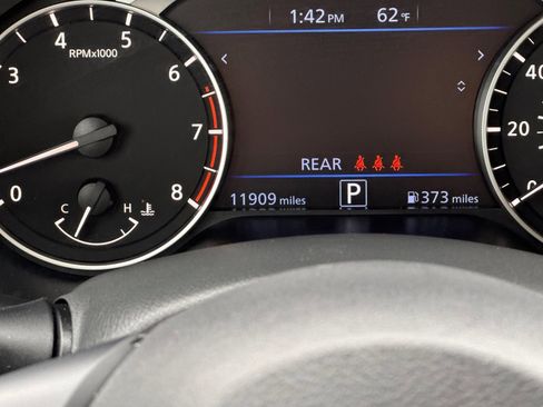 Used 2025 Nissan Altima 2.5 SV FWD image 22