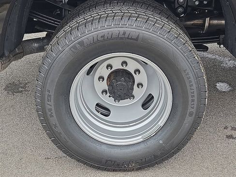 New 2026 Ford F350 XLT w/ XLT Premium Package image 7