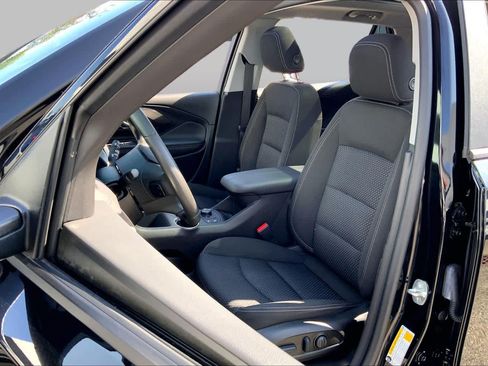 Used 2023 GMC Terrain SLE w/ Driver Convenience Package AWD/4WD image 9