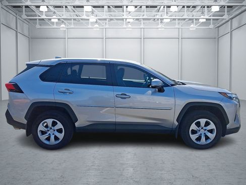 Used 2024 Toyota RAV4 LE AWD/4WD image 10