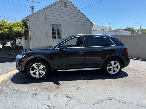 Used 2018 Audi Q5 2.0T Premium Plus w/ Premium Plus Package AWD/4WD image 11