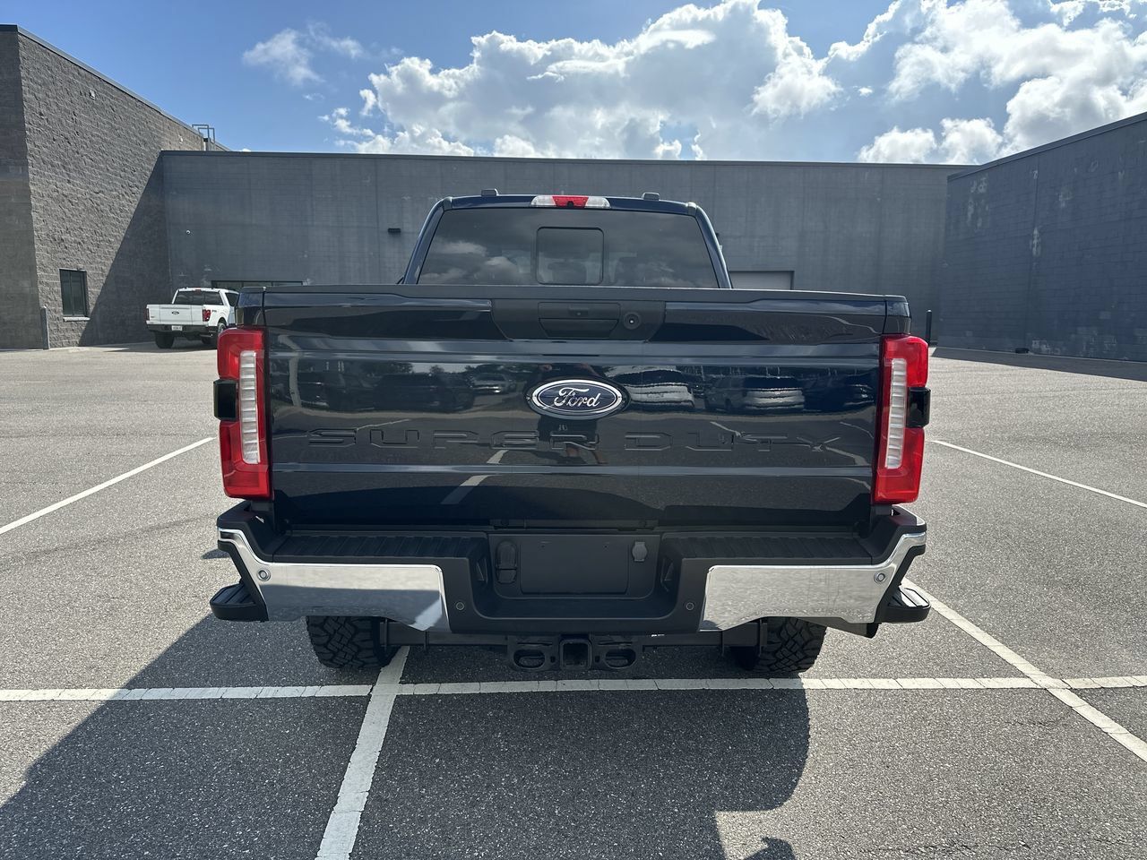 Used 2025 Ford F350 XLT w/ Tremor Off-Road Package AWD/4WD image 21