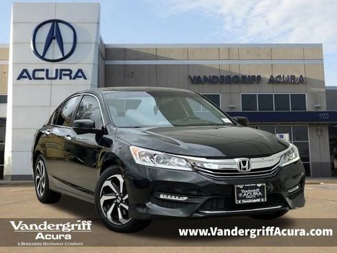 Used 2017 Honda Accord EX image 1